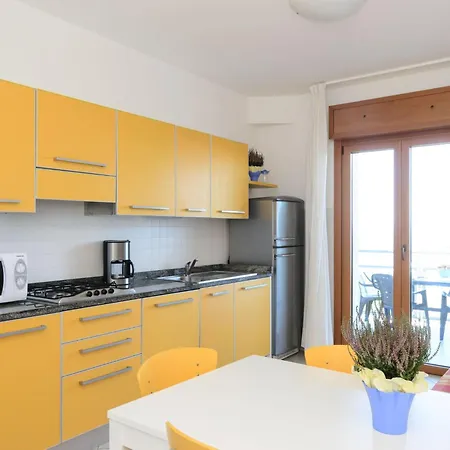 Sunbeach-1 By Interhome Apartamento